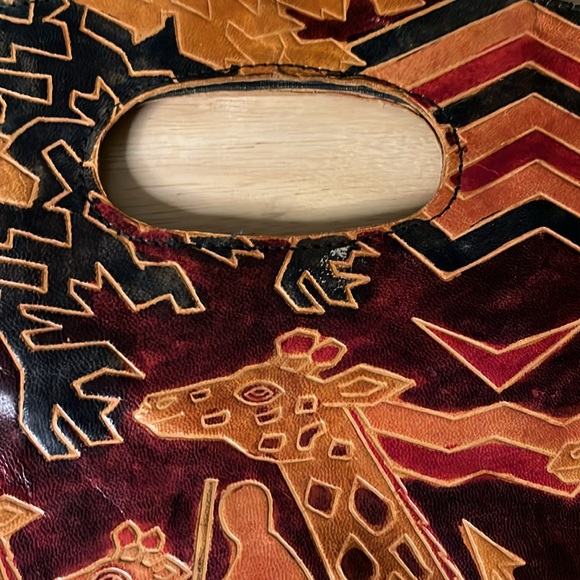 Leather Giraffe Handbag & Coin Purse - Picture 13 of 14